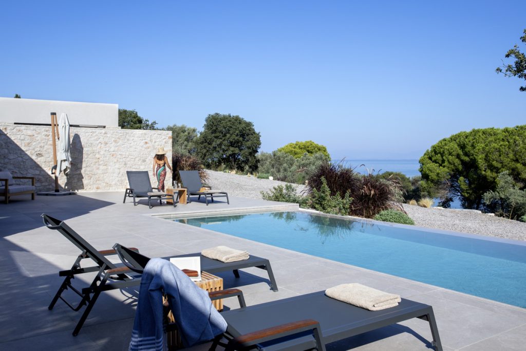 villa dafni theros estate mainland greece cover photo