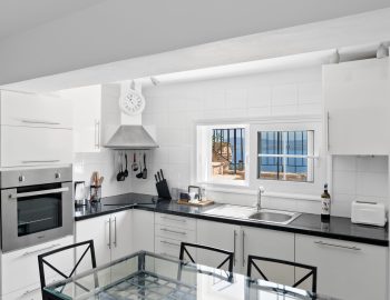 D Lower kitchen