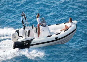 private rib boat cruise greece 1