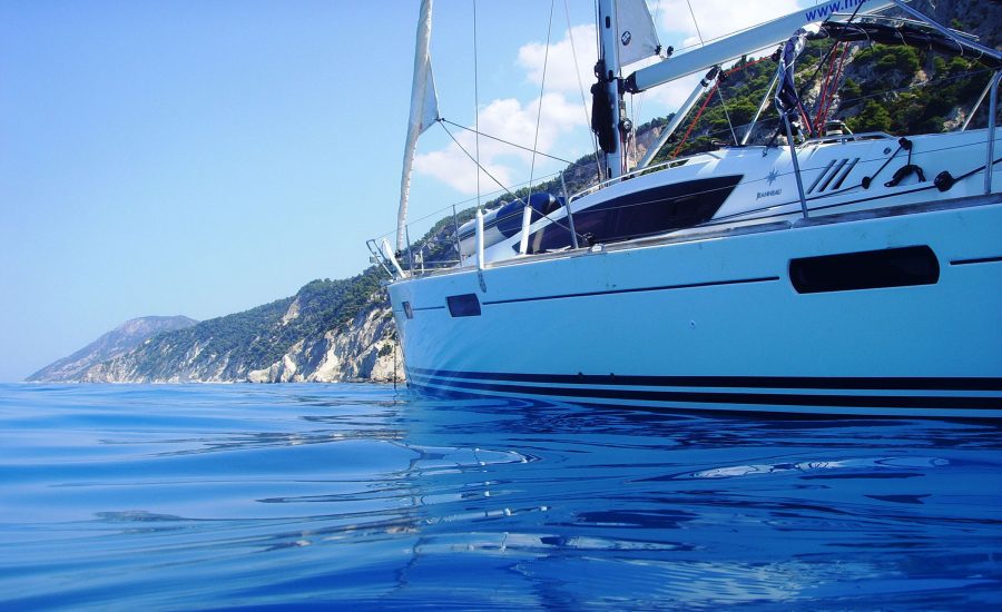 private yacht cruise greek islands