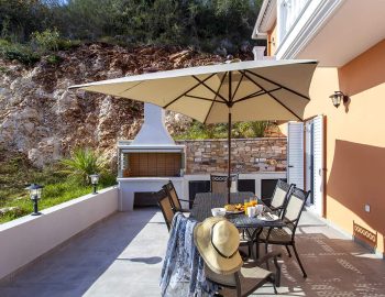 villa de ewelina ammouso lefkada accommodation outdoor dining area with bbq