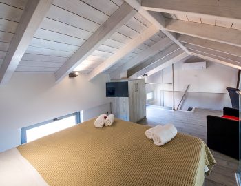 villa drakatos ostria vasiliki lefkas loft double bedroom with lounge