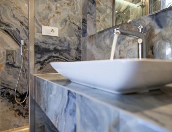 villa ena zavia resort sivota greece bathroom luxury 2
