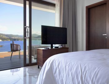 villa ena zavia resort sivota greece upper bedroom