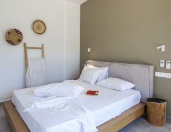 villa-idanos-dessimi-lefkada-greece-double-bedroom