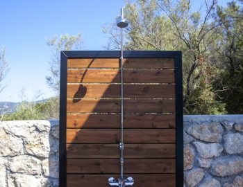 villa luca dessimi lefkada greece outdoor shower 1