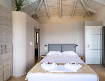 villa maria vasiliki lefkada lefkas accommodation master bedroom luxury