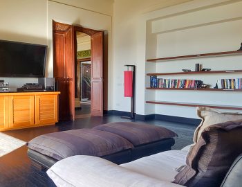villa-mimoza-nidri-lefkada-luxury-accommodation-greece-main-entertainment-room