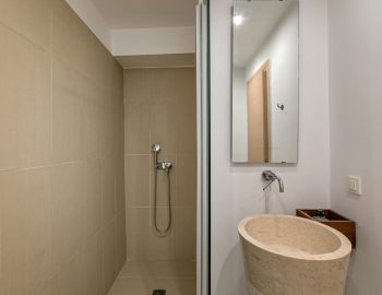 villa-paleros-greece-luxury-bathroom