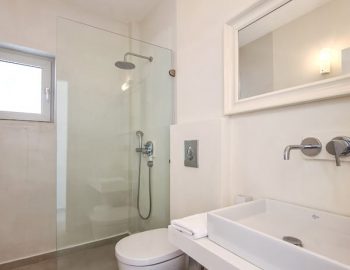 villa ponti vasiliki lefkada greece bathroom with shower 1