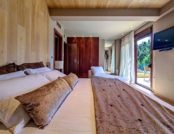 villa sapphire syvota epirus master bedroom