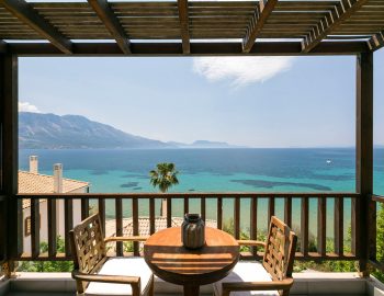 villa-scorpios-pogonia-paleros-greece-master-bedroom-private-balcony