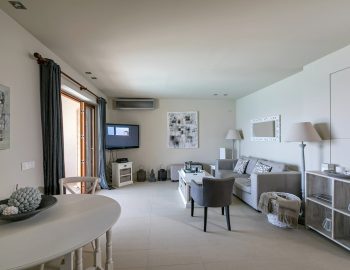 villa-scorpios-pogonia-paleros-greece-open-living-area