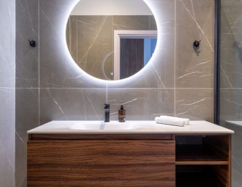 z4 luxury villa alpha mirror lights bathroom towels shampoo