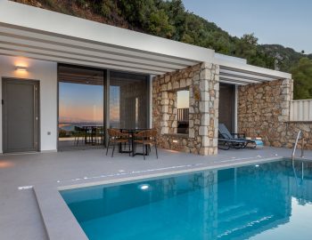 z4 luxury villa omega lefkada swimming pool