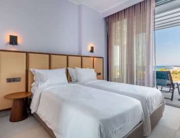 z4 luxury villas delta sigle bed bedroom balcony sea view